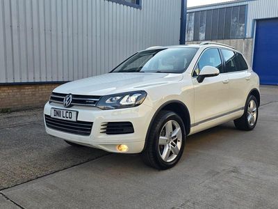 White Used 2011 VW Touareg SUV | £7,990
