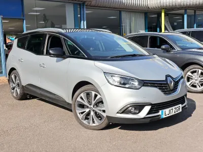 Used Renault Grand Scénic IV Dynamique 108 HP (79 kW) 2017 Silver/black MPV