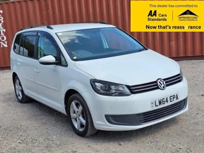 Begagnad VW Touran SEL 140 HK (102 kW) 2014 Vit Minibuss