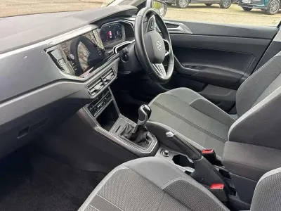 Used VW Polo Style 95 HP (69 kW) 2024 Silver Hatchback