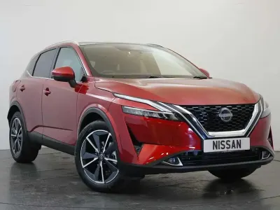 Used Nissan Qashqai Tekna 138 HP (101 kW) 2024 Red SUV