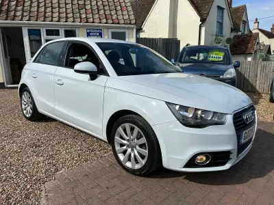 Used Audi A1 Sport 86 HP (63 kW) 2013 White Hatchback