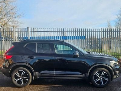 Used Volvo XC40 R-Design 156 HP (114 kW) 2018 Black SUV