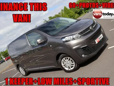 Second-hand Vauxhall Vivaro Sportive 2021 Gri Monovolum