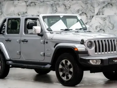 Used Jeep Wrangler Overland 200 HP (147 kW) 2019 Grey SUV