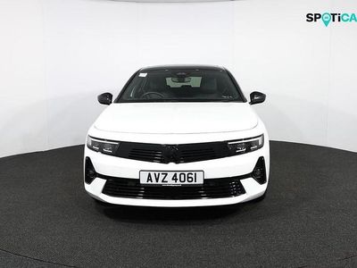 Used Vauxhall Astra Ultimate 131 HP (96 kW) 2022 White Hatchback