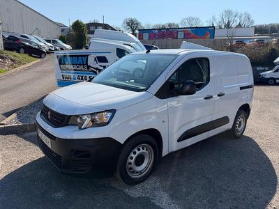 Used Peugeot Partner Premium 131 HP (96 kW) 2023 White MPV