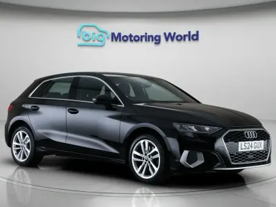 Begagnad Audi A3 Sportback Sport 2024 Svart Halvkombi