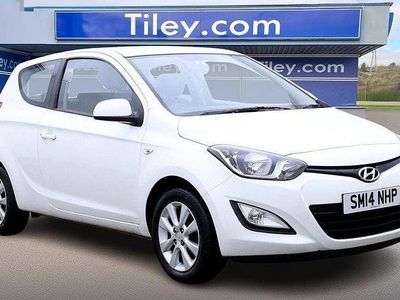 White Used 2014 Hyundai i20 Active Hatchback | £4,490 (Fair price)