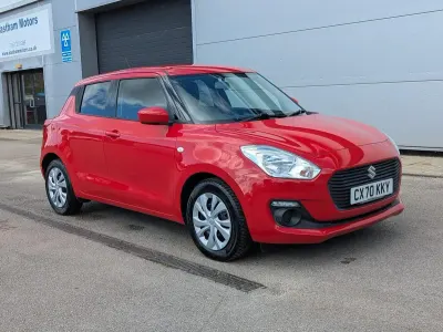 Used Suzuki Swift SZ3 83 HP (61 kW) 2020 Red Hatchback