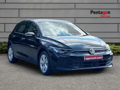 Used VW Golf VIII Life 113 HP (83 kW) 2024 Black Hatchback