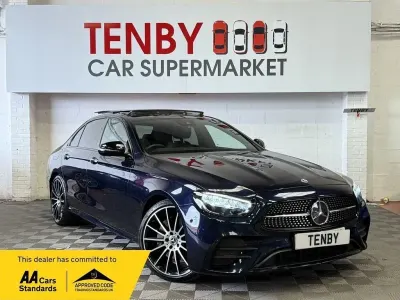 Used Mercedes E220 AMG line 2022 Blue Sedan