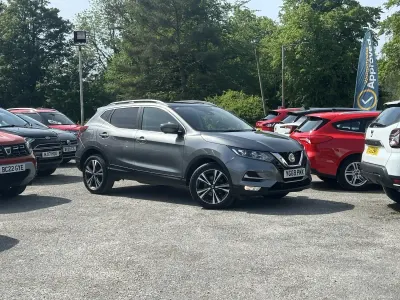 Used Nissan Qashqai N-Connecta 140 HP (102 kW) 2019 Grey SUV