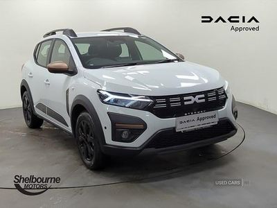 White New 2025 Dacia Sandero Extreme Hatchback | £16,195 (Good price)