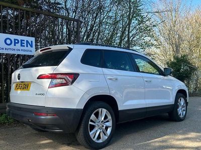 Używany Skoda Karoq SE Technology 115 KM (84 kW) 2018 Biały SUV