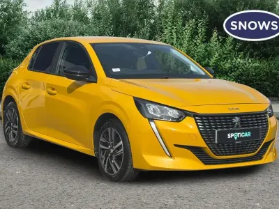 Used Peugeot 208 Active+ 75 HP (55 kW) 2023 Yellow Hatchback