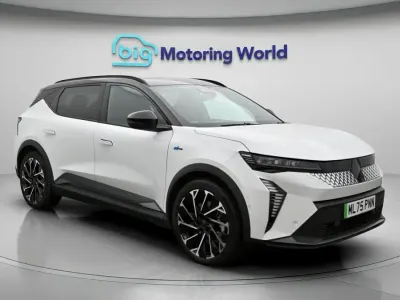 Used Renault Scenic E-Tech Techno Esprit Alpine 161 kW (220 HP) 2025 White and black SUV