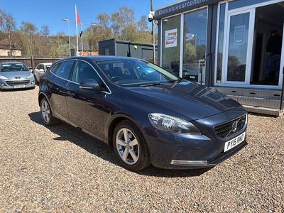 Used Volvo V40 SE 115 HP (84 kW) 2015 Blue Hatchback