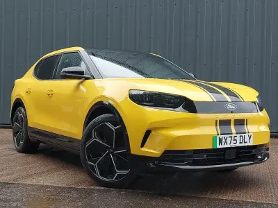 Used Ford Capri Premium 210 kW (286 HP) 2025 Yellow SUV