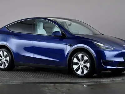 Used Tesla Model Y Long Range AWD 286 kW (389 HP) 2025 SUV