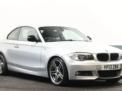 Begagnad BMW 120 Sport Line 175 HK (128 kW) 2013 Silver Halvkombi