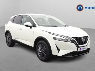 Used Nissan Qashqai Acenta Premium 140 HP (102 kW) 2022 White SUV