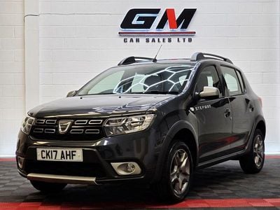 Begagnad Dacia Sandero Lauréate 2017 Grå Halvkombi