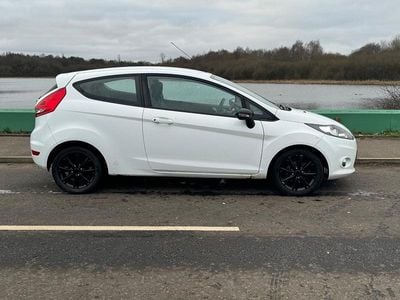 White Used 2011 Ford Fiesta Hatchback | £1,000 (Good price)