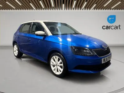 Used Skoda Fabia Colour Edition 90 HP (66 kW) 2016 Blue Hatchback