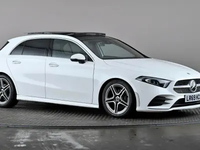 Używany Mercedes A200 AMG Line Premium Plus 150 KM (110 kW) 2019 Biały Hatchback