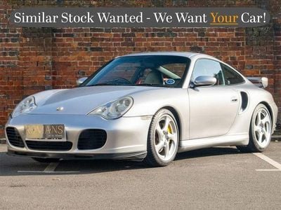 Usado Porsche 996 Turbo 414 HP (304 kW) 2002 Prateado Coupé