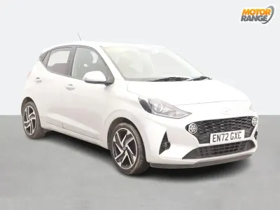 Używany Hyundai i10 Premium 67 KM (49 kW) 2023 Srebrny Hatchback