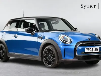 Used Mini Cooper Exclusive 134 HP (98 kW) 2024 Blue Hatchback