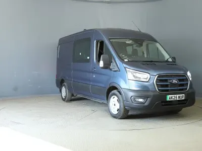 New Ford E-Transit Trend 135 kW (184 HP) 2025 Blue Van