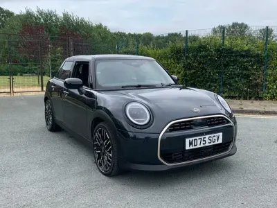 Used Mini Cooper Hatch 113 kW (154 HP) 2025 Grey Hatchback