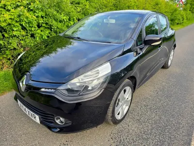 Used Renault Clio Expression+ 75 HP (55 kW) 2014 Black Hatchback
