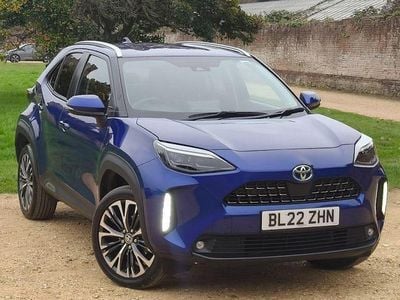 Used 2025 Toyota Yaris Hybrid Estate | £21,947 (Good price)