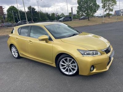 Lexus CT200h