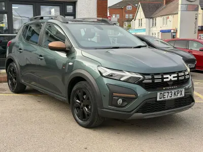Begagnad Dacia Sandero Extreme 2023 Grön Halvkombi
