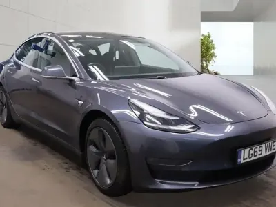 Używany Tesla Model 3 11 kW (15 KM) 2019 Sedan/Limuzyna