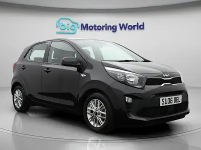 Second-hand Kia Picanto 66 CP (48 kW) 2024 Negru Hatchback