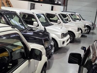 Used Suzuki Jimny 85 HP (62 kW) 2014 Green SUV