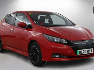 Used Nissan Leaf N-Connecta 110 kW (150 HP) 2022 Red Hatchback