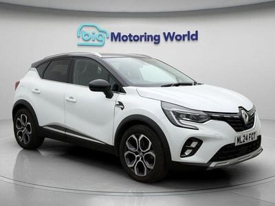 White/black Used 2024 Renault Captur Techno SUV | £16,820 (Fair price)