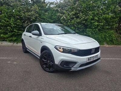 Used Fiat Tipo Cross 129 HP (94 kW) 2023 White Hatchback