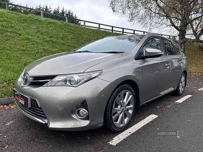 Bronze Used 2013 Toyota Auris Hybrid Estate | £8,895 (Fair price)