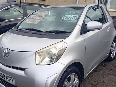 Toyota iQ