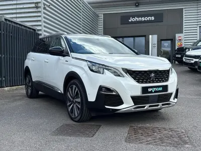 Usado Peugeot 5008 Premium 129 HP (94 kW) 2019 Branco SUV