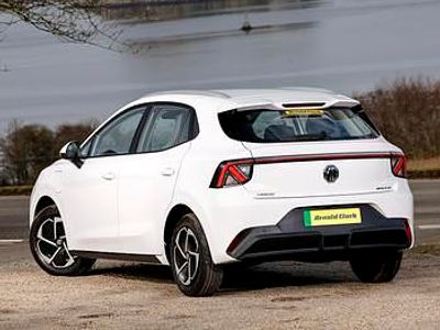 New MG MG4 EV Comfort 109 kW (149 HP) 2026 White Hatchback