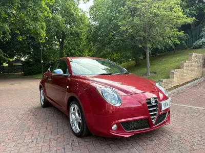 Used Alfa Romeo MiTo Distinctive 105 HP (77 kW) 2014 Red Hatchback